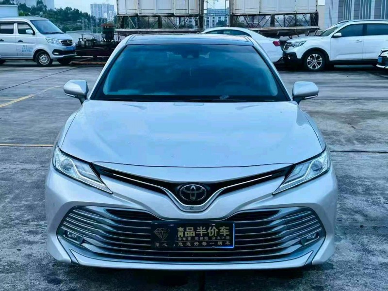 东莞19年丰田凯美瑞1