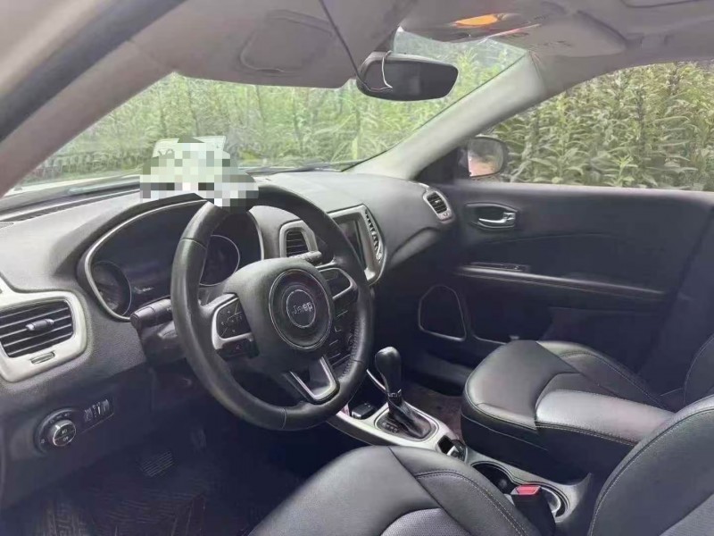 聊城17年Jeep自由光4