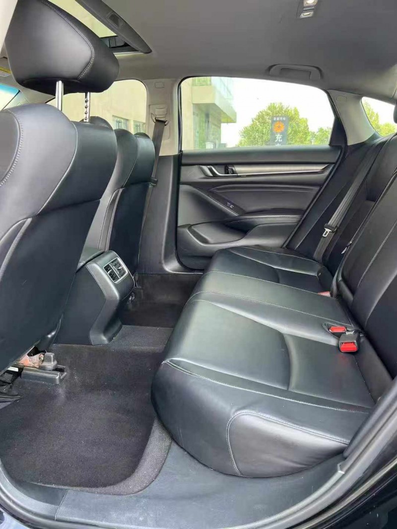 营口21年本田雅阁5