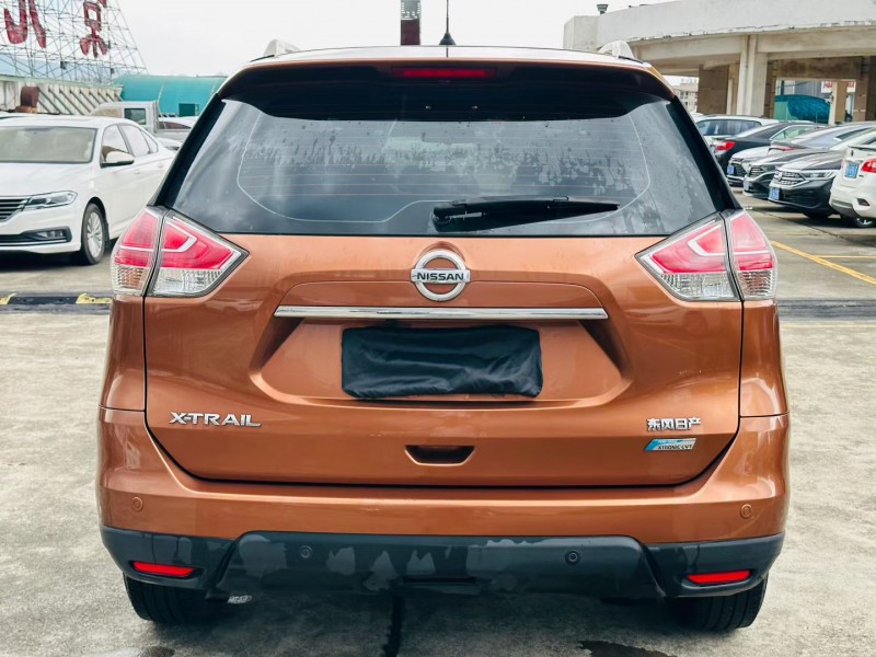 东莞14年日产奇骏7