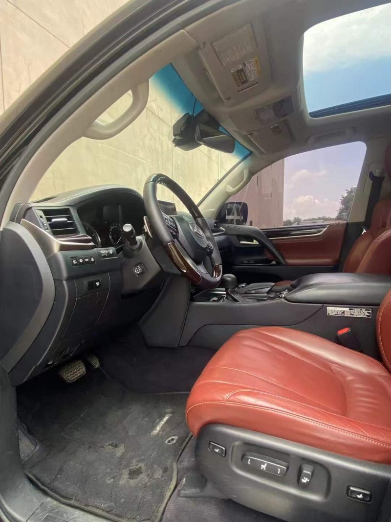 营口17年雷克萨斯LX5