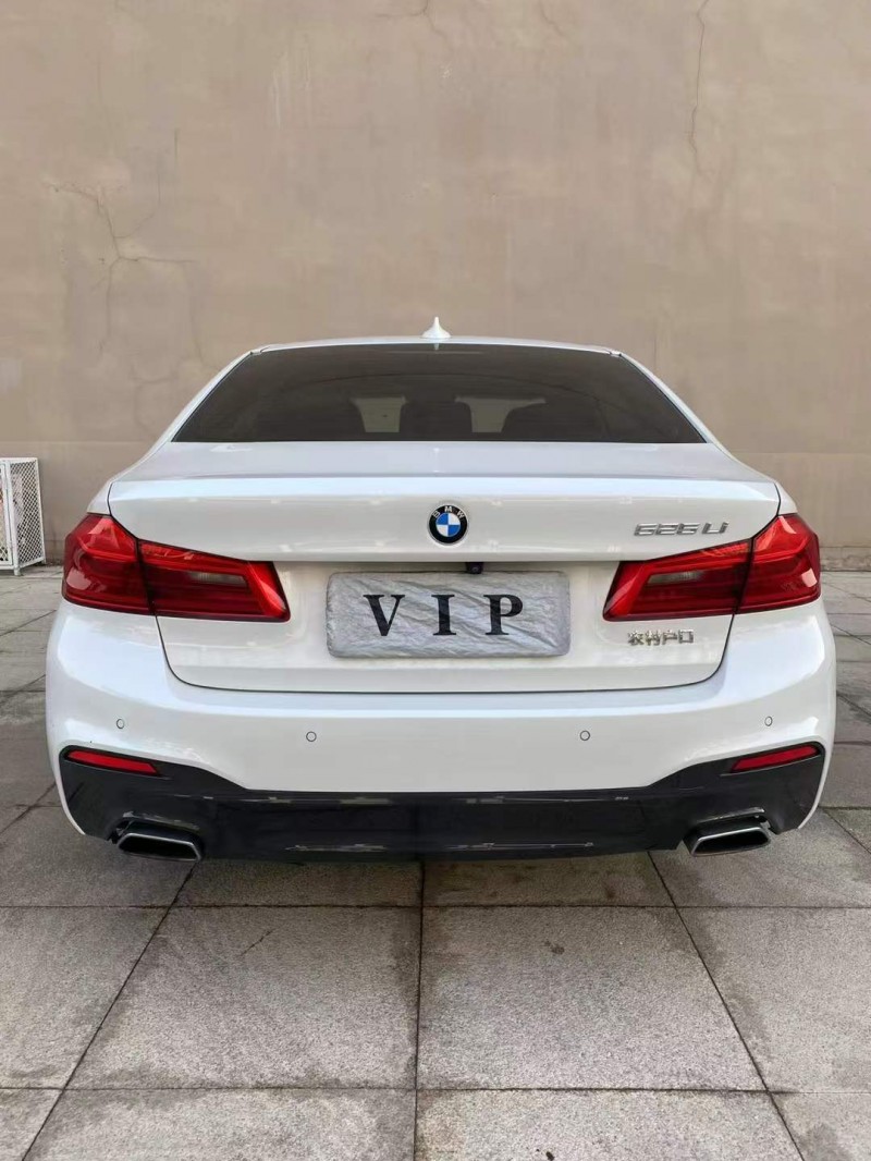 营口19年宝马5系4