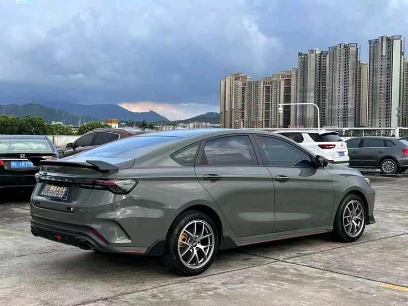 东莞23年吉利缤瑞8