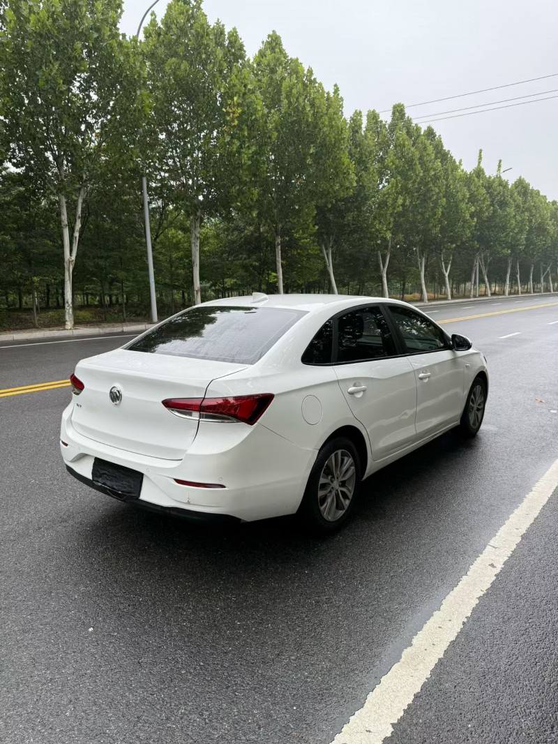 盐城20年别克英朗5