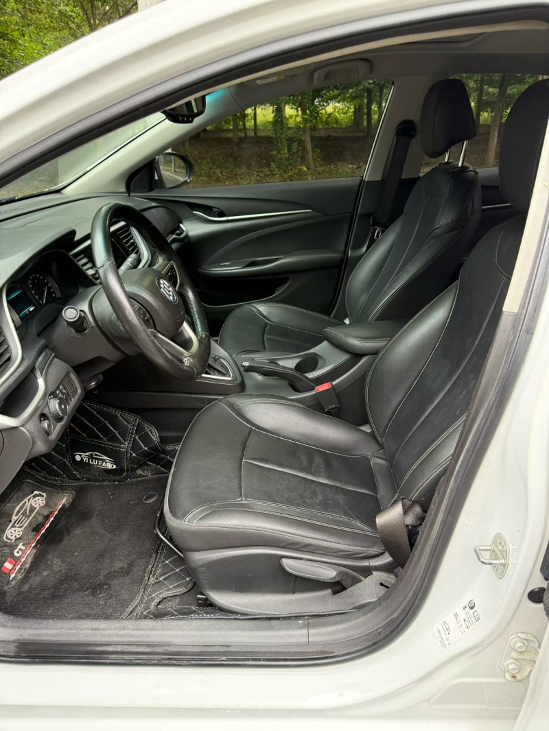 盐城20年别克英朗7