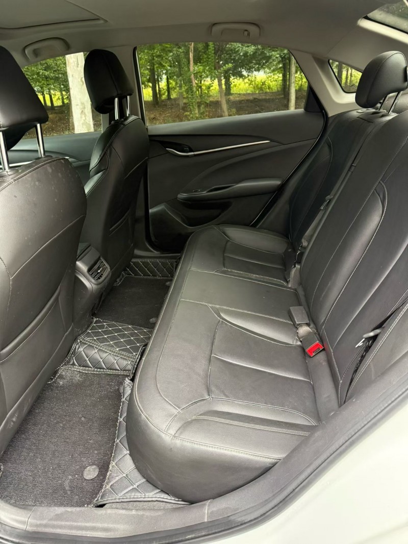 盐城20年别克英朗8