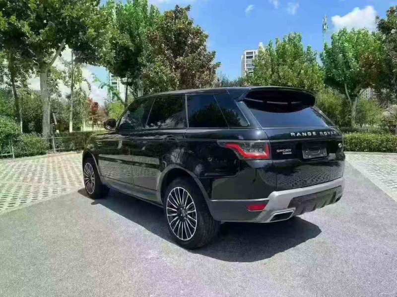 苏州19年路虎揽胜运动9