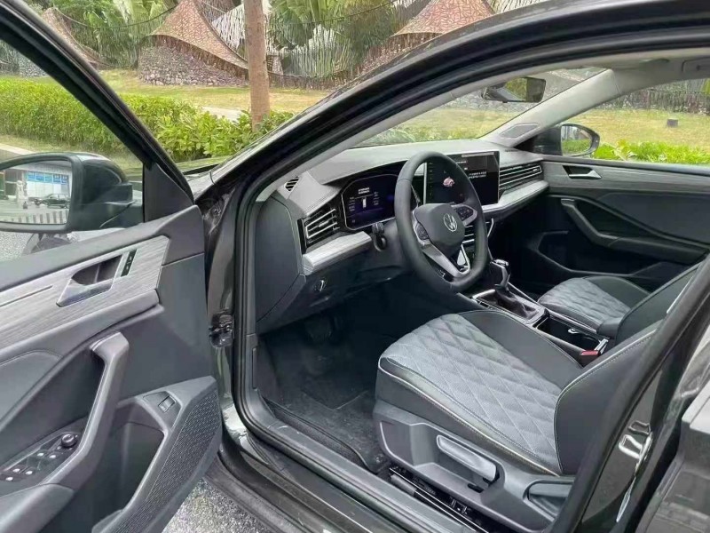 深圳25年大众速腾6