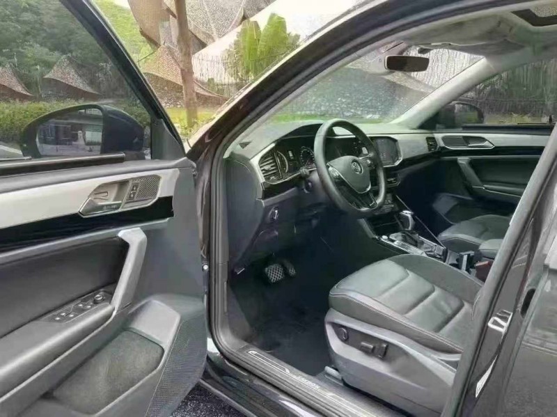 深圳20年大众探岳8