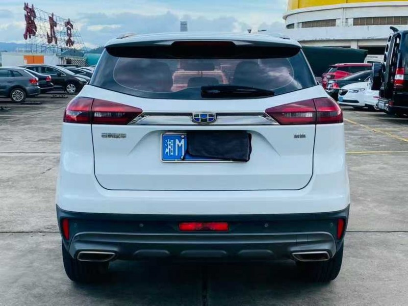 东莞19年吉利博越3