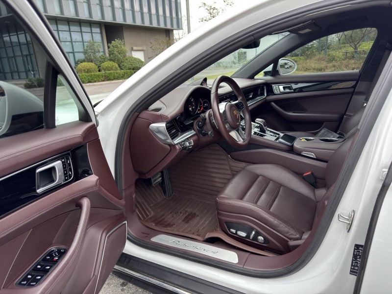 盐城18年保时捷帕拉梅拉6