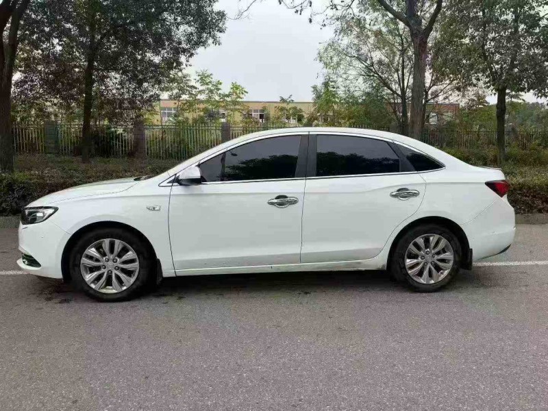 湘潭22年别克英朗8