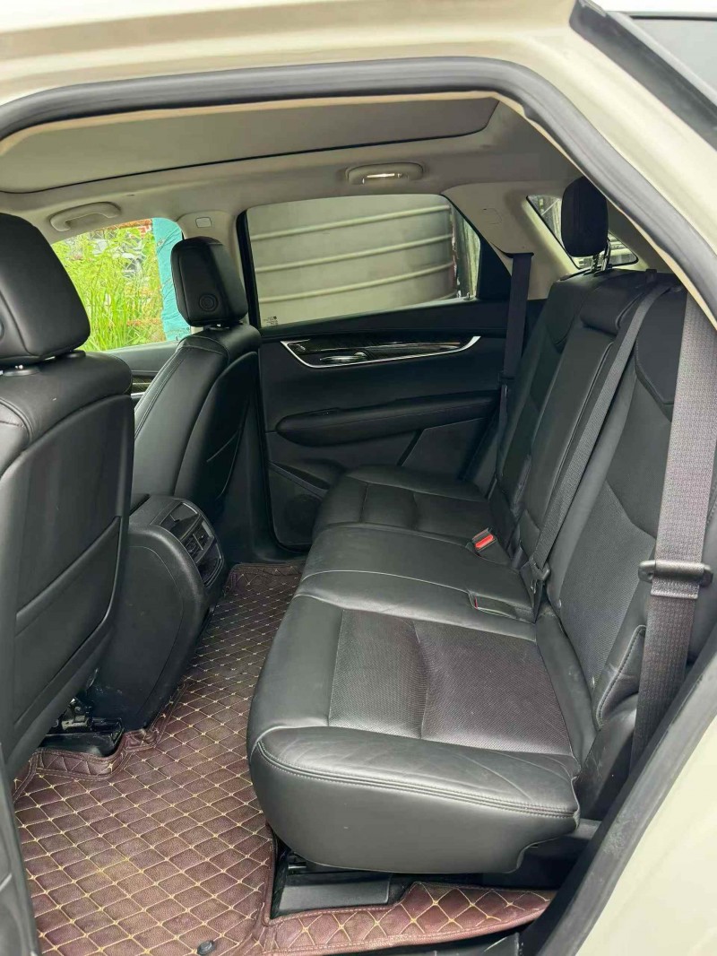 衡阳16年凯迪拉克XT56