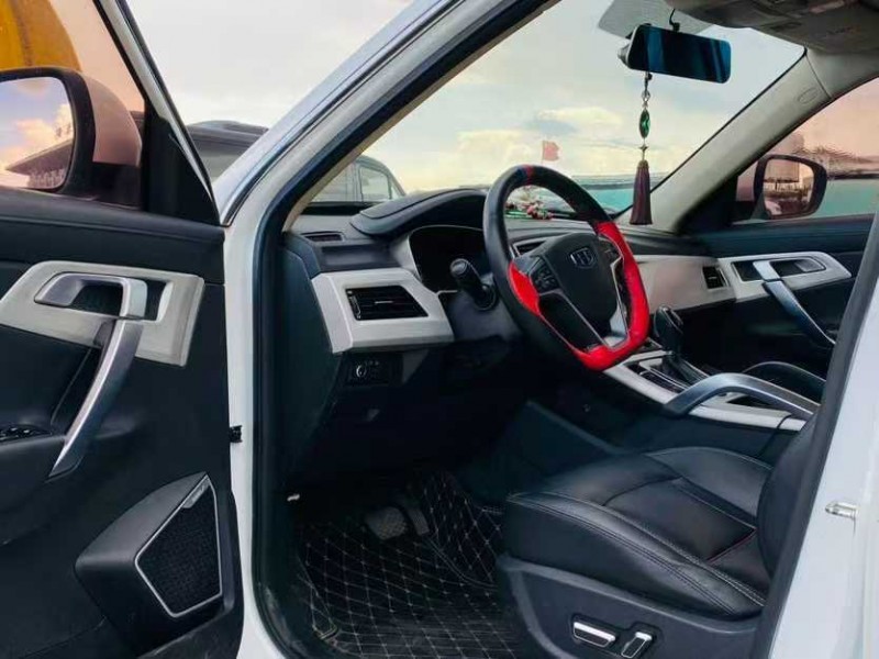 东莞19年吉利博越6