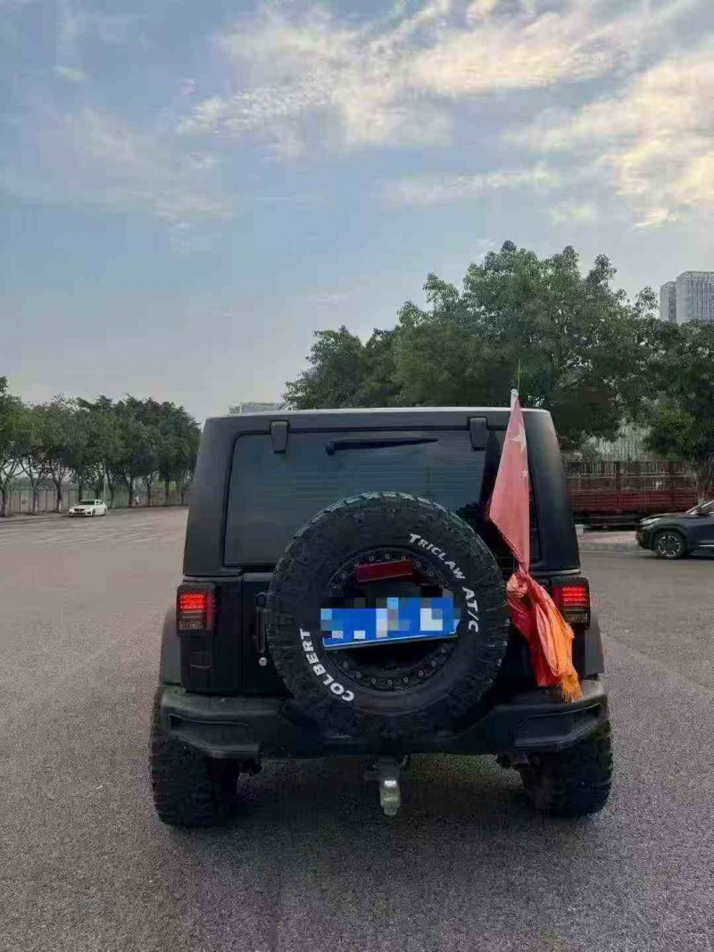 重庆18年Jeep牧马人8