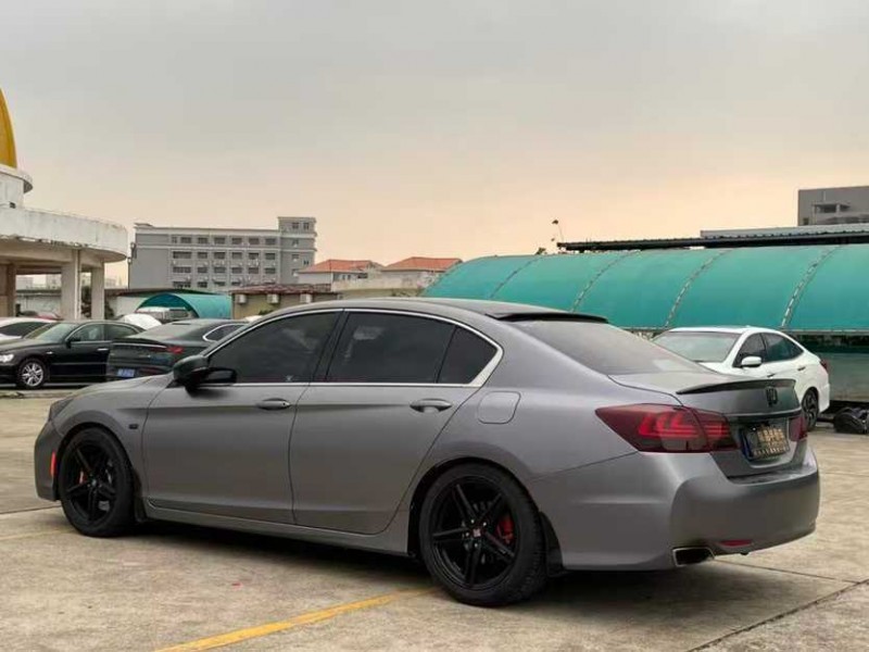 东莞14年本田雅阁7