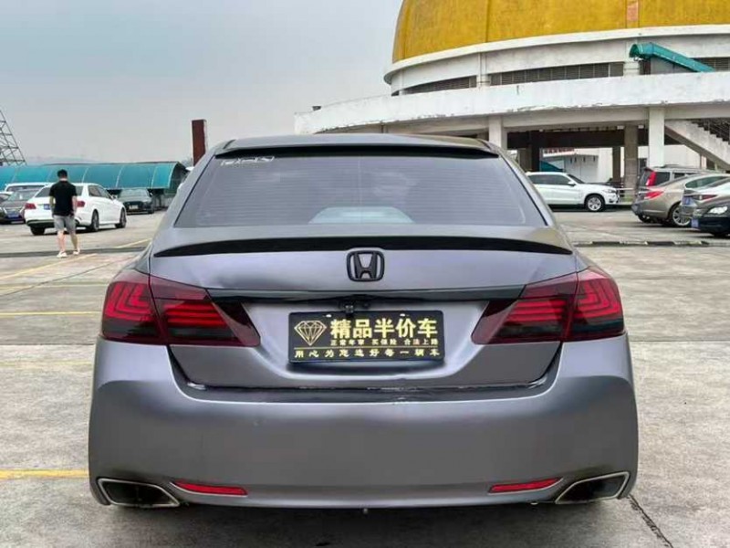 东莞14年本田雅阁8