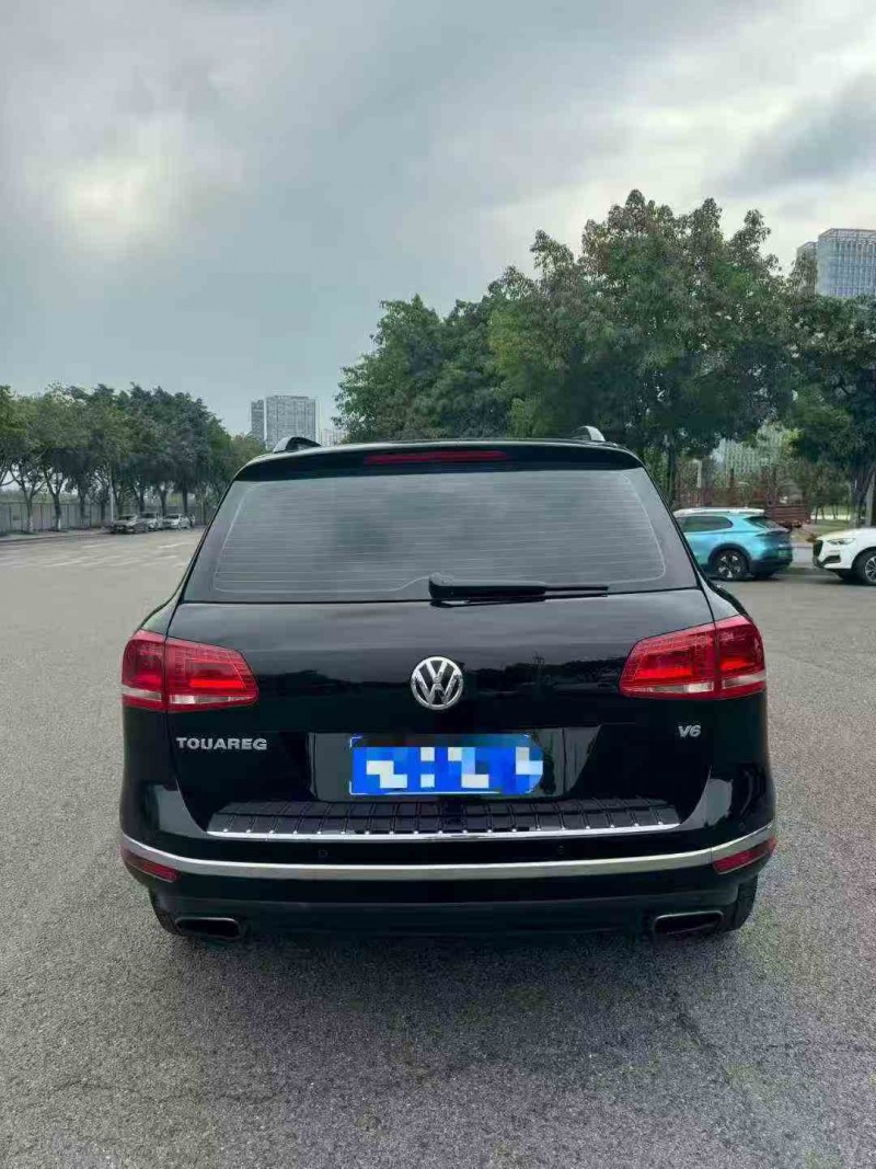 重庆17年大众途锐9