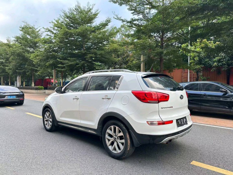 东莞14年起亚智跑9