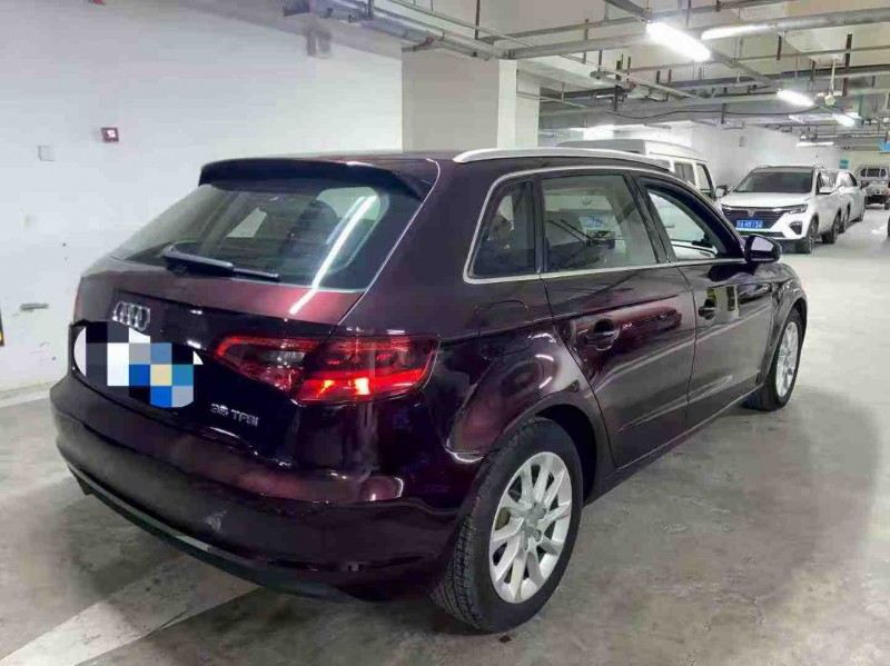 成都17年奥迪A38