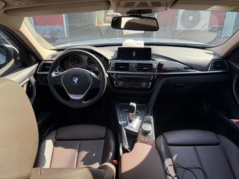 安阳19年宝马3系6