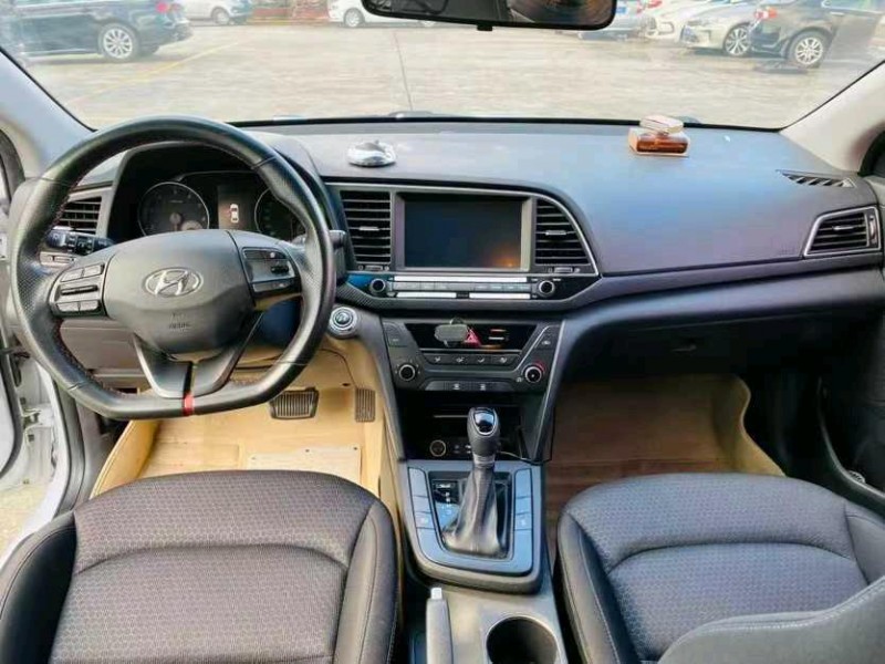 东莞19年现代领动6