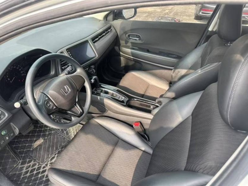 东莞20年本田缤智7