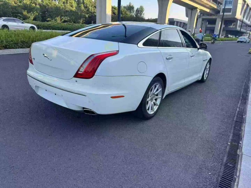 湖州12年捷豹XJL8