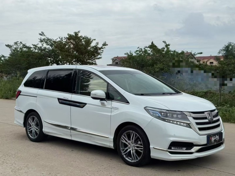 青岛21年本田艾力绅3