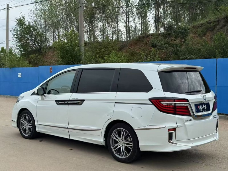 青岛21年本田艾力绅7