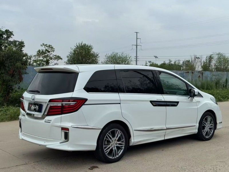 青岛21年本田艾力绅8