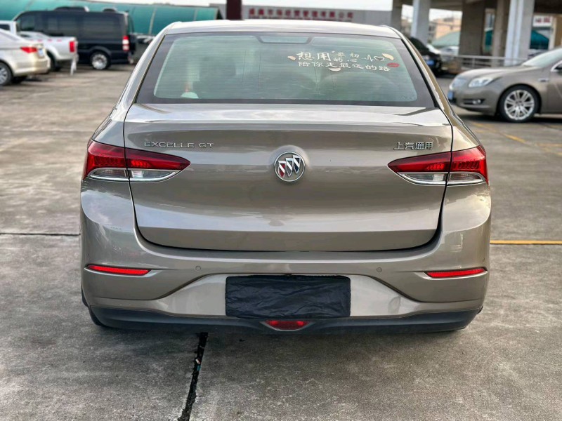 东莞21年别克英朗5