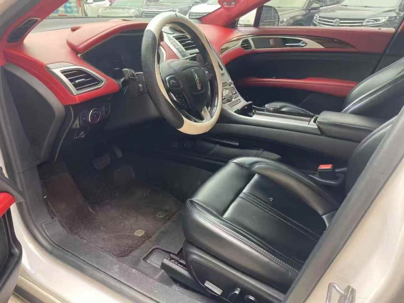 岳阳20年林肯MKZ4