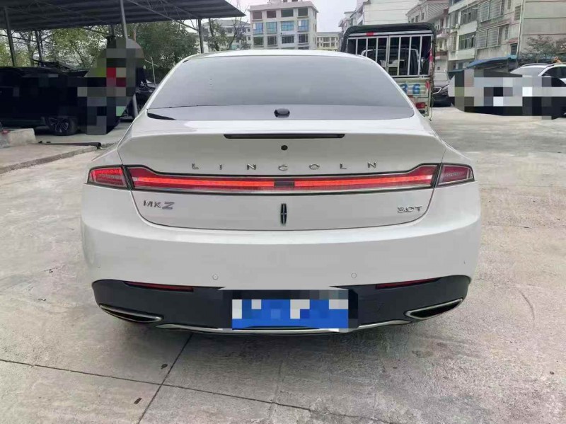 岳阳20年林肯MKZ9