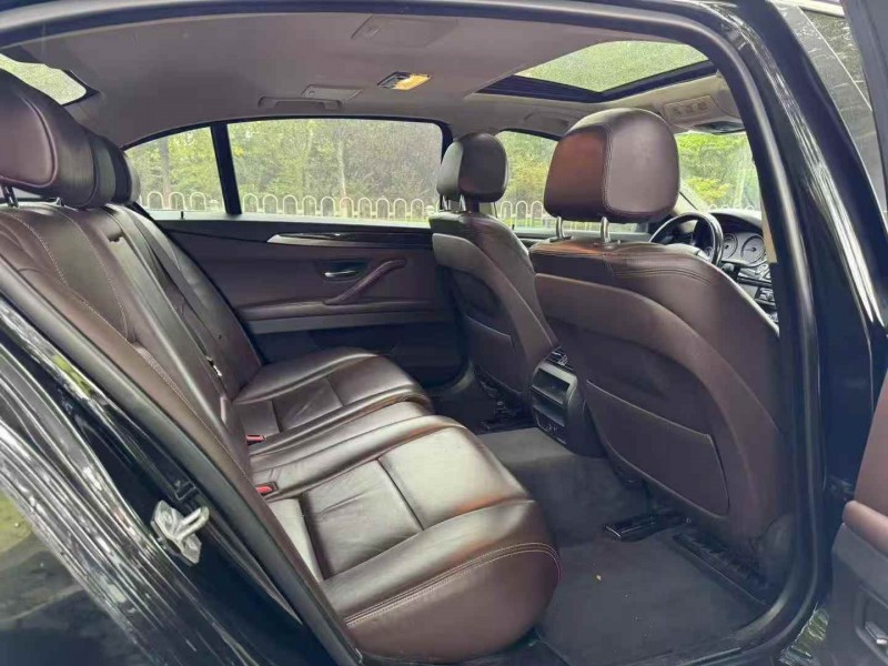 济宁16年宝马5系6