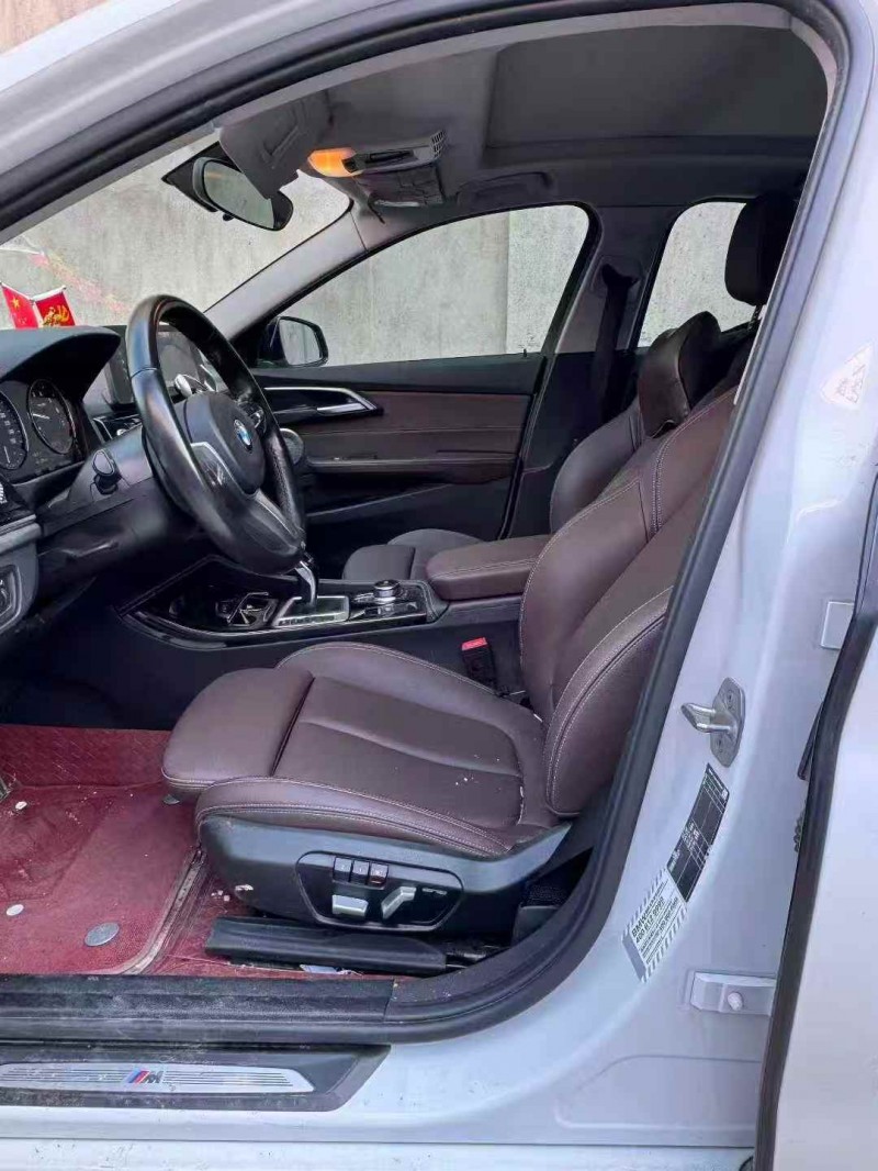 宁波23年宝马1系7