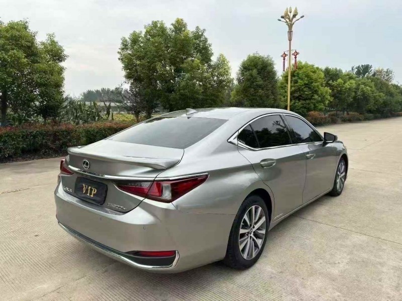 徐州19年雷克萨斯ES9