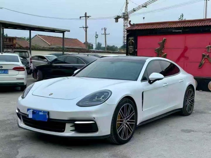 淄博18年保时捷帕拉梅拉3