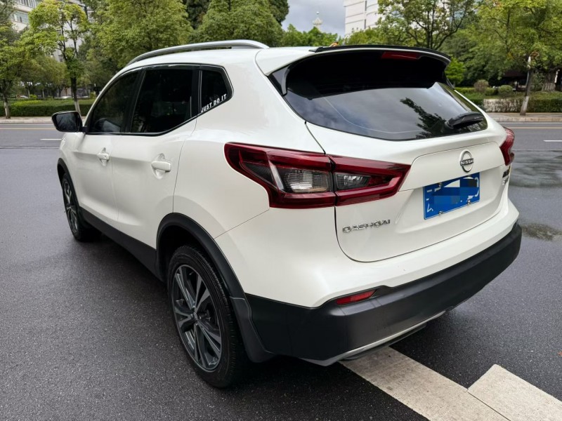 楚雄23年日产逍客2