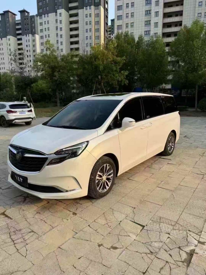 枣庄22年别克GL82