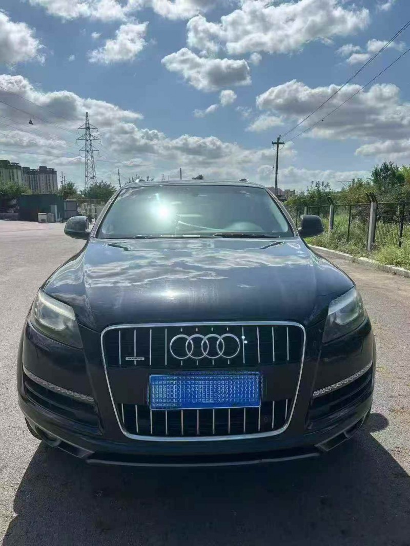 济宁14年奥迪Q71