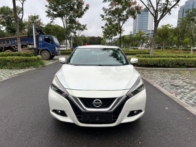 盐城16年日产蓝鸟1