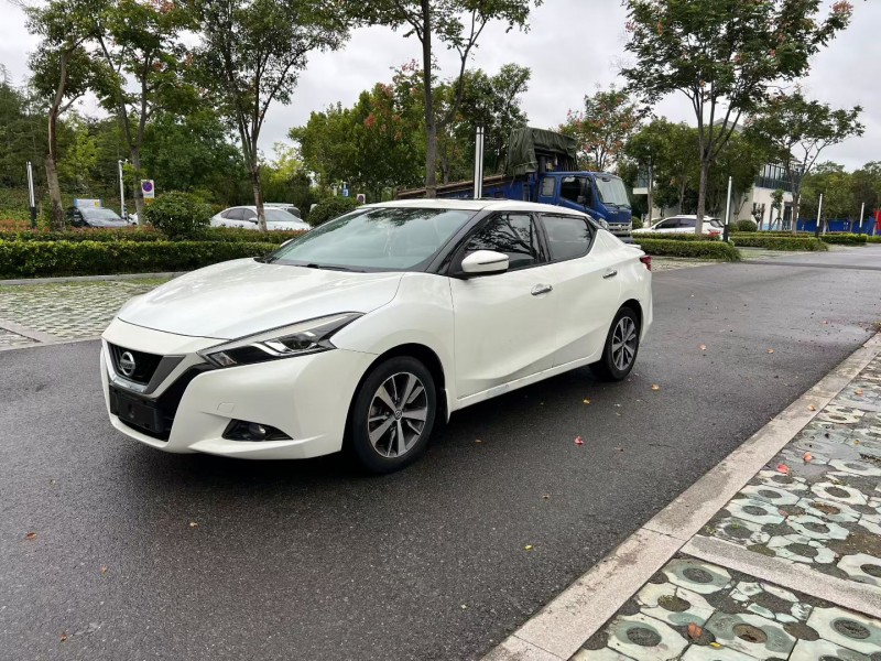 盐城16年日产蓝鸟2