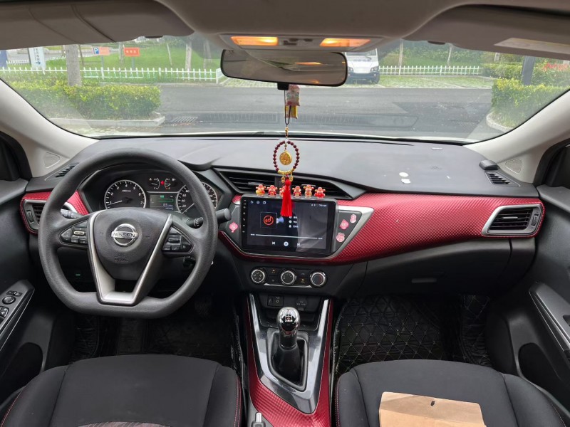 盐城16年日产蓝鸟9