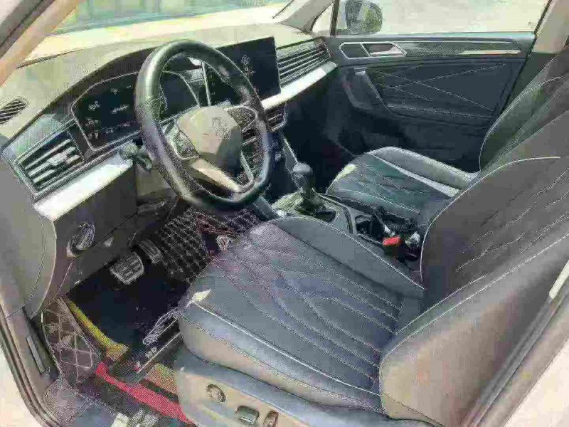 襄阳22年大众途观8