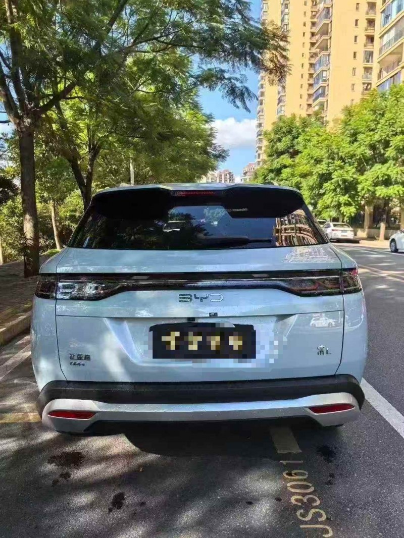 六盘水25年比亚迪宋9