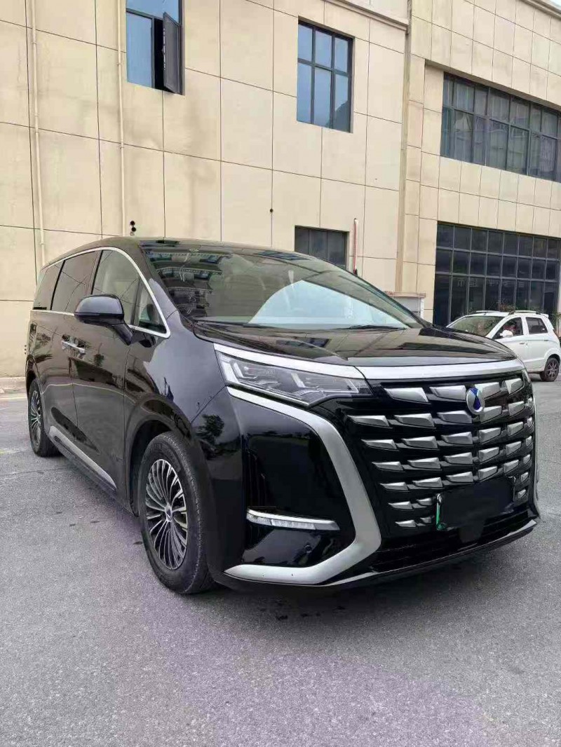 襄阳23年腾势D93