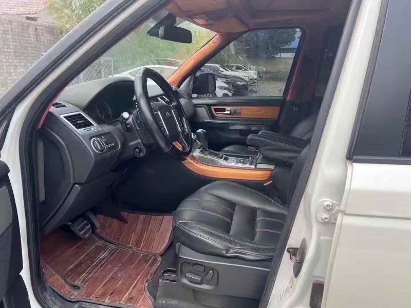 淄博12年路虎揽胜运动5