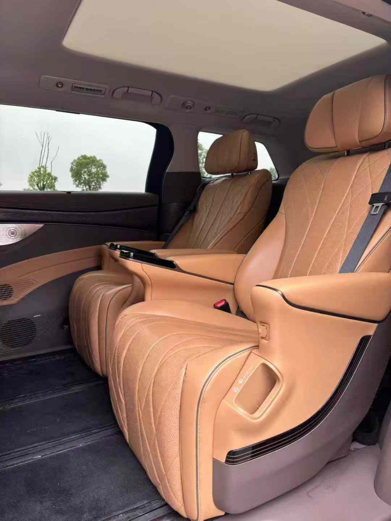 襄阳23年腾势D97