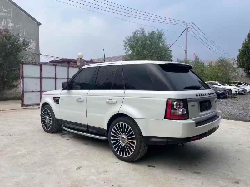 淄博12年路虎揽胜运动8